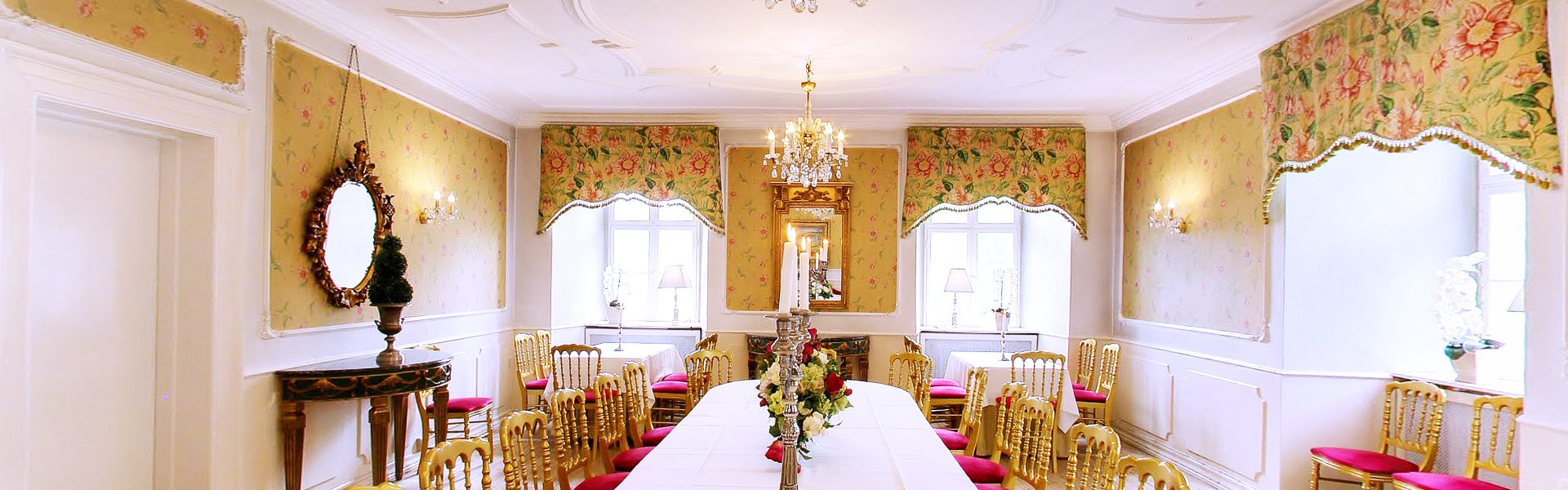 Yellow dinning room 4 Yellow dinning room 4